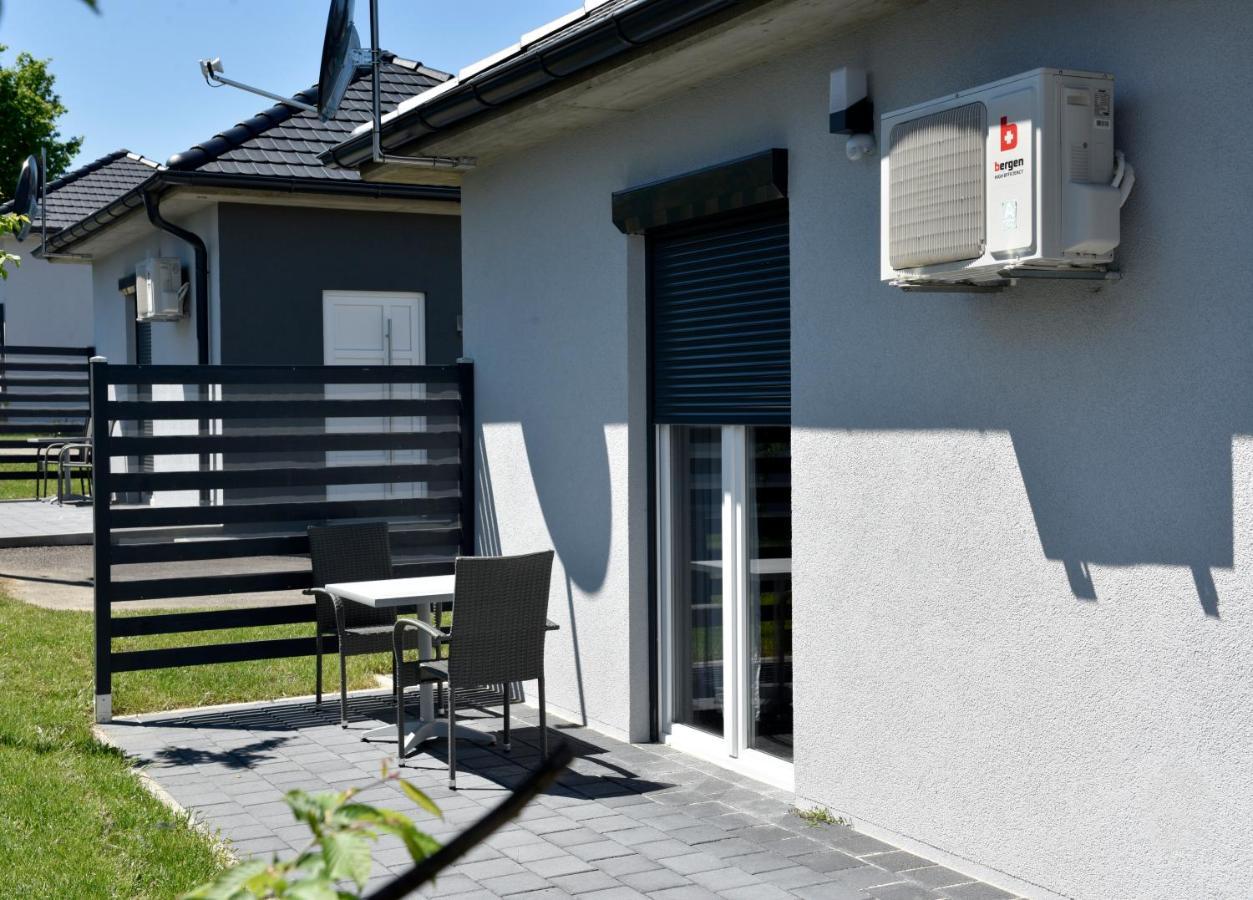 Apartmani I Bungalovi Trojka Banja Luka Exterior foto