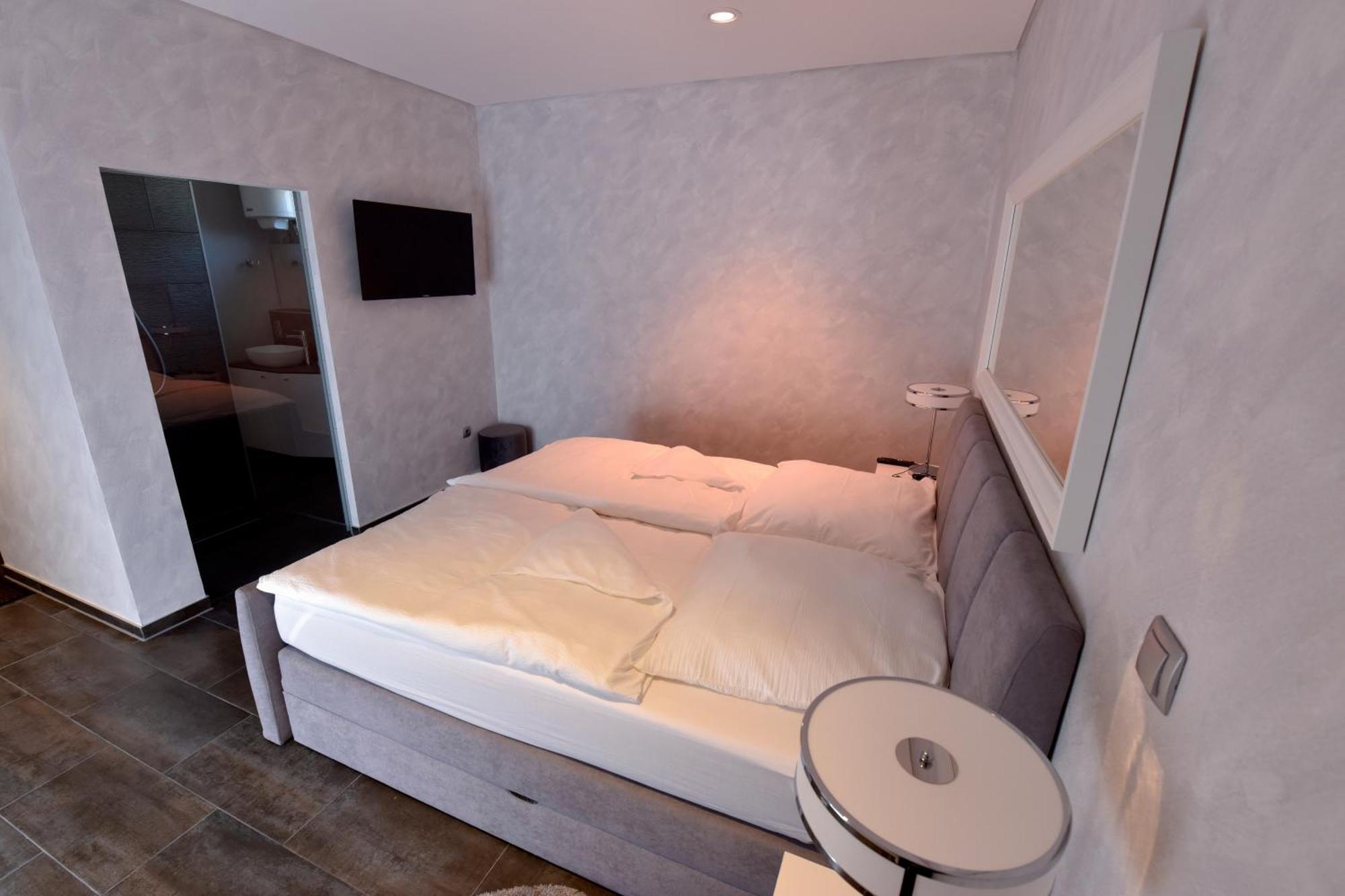 Apartmani I Bungalovi Trojka Banja Luka Habitación foto