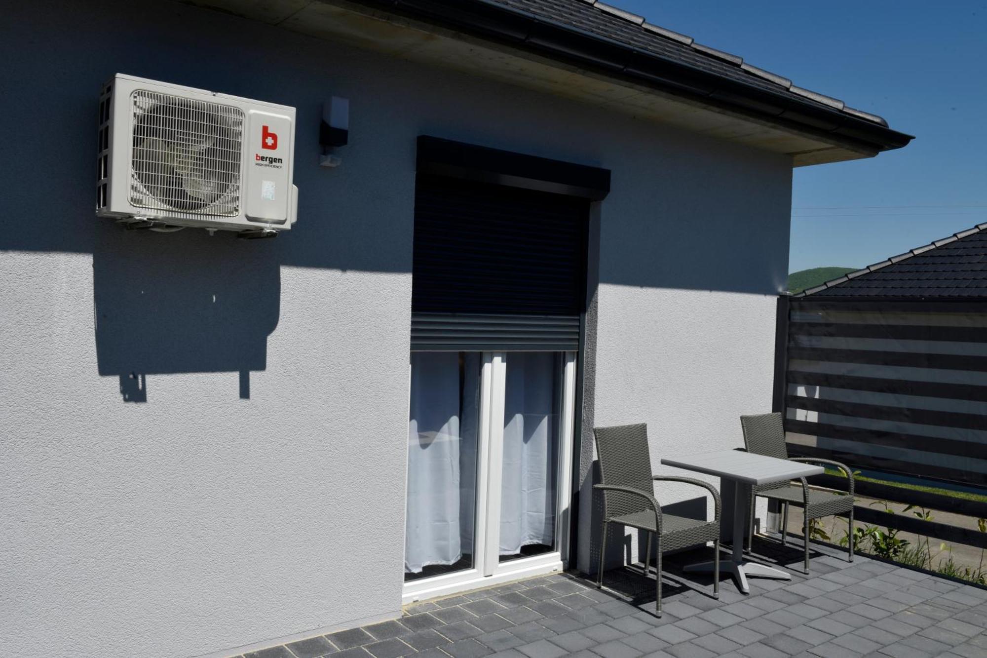 Apartmani I Bungalovi Trojka Banja Luka Habitación foto