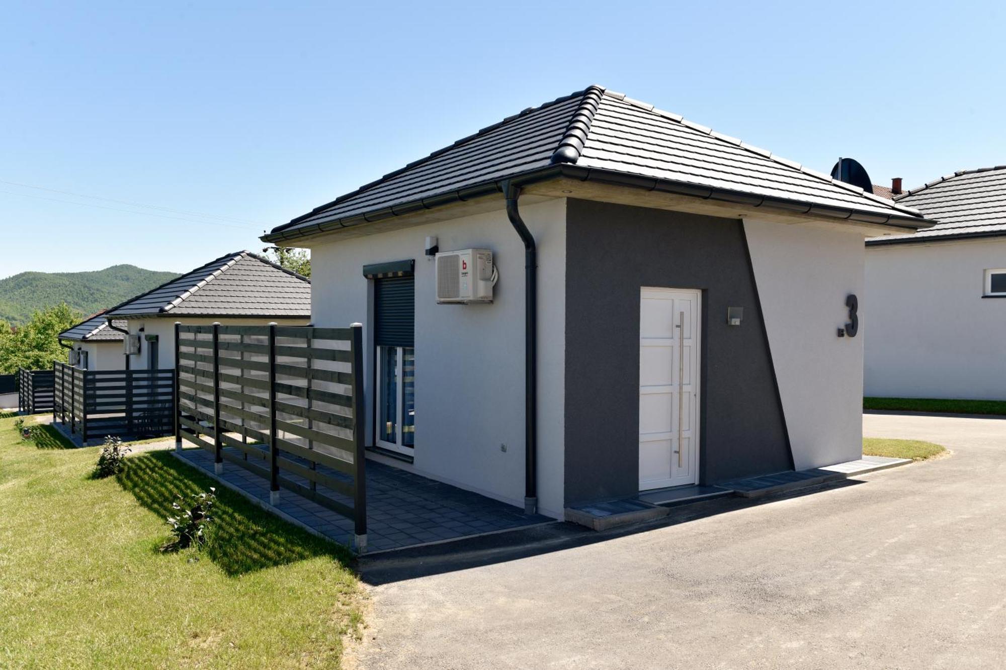 Apartmani I Bungalovi Trojka Banja Luka Habitación foto